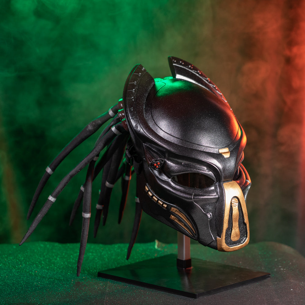 【Sonderangebot】Xcoser Predator-Maske, Kunstharz-Helm mit Dreads-Haaren, 1:1 Cosplay