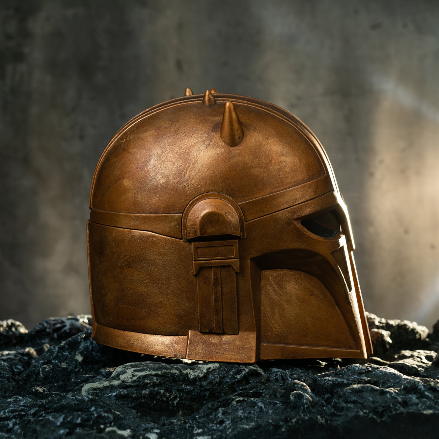 Xcoser Star Wars The Mandalorian Blacksmith Armorer Helm Kunstharz für Erwachsene Halloween-Cosplay-Helm