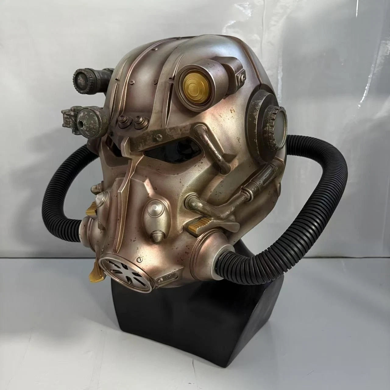 Xcoser Fallout 76 PlayStation 4 Power Armor Edition T-51 Life Scale Helm Requisite